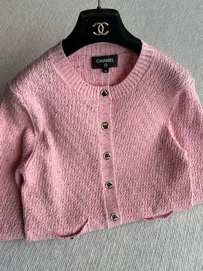 CC 25A Classic Round Neck Floral Wool Cardigan In Pink 275515
