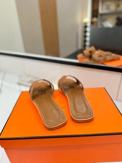 HM Oran Sandal Brown Goatskin 294866