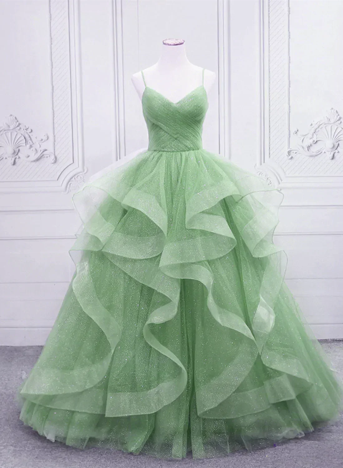 Green/Blue Long Shiny Elegant Spaghetti Straps Long Ruffled Organza Ball Gowns Prom Dress Quinceanera Dresses