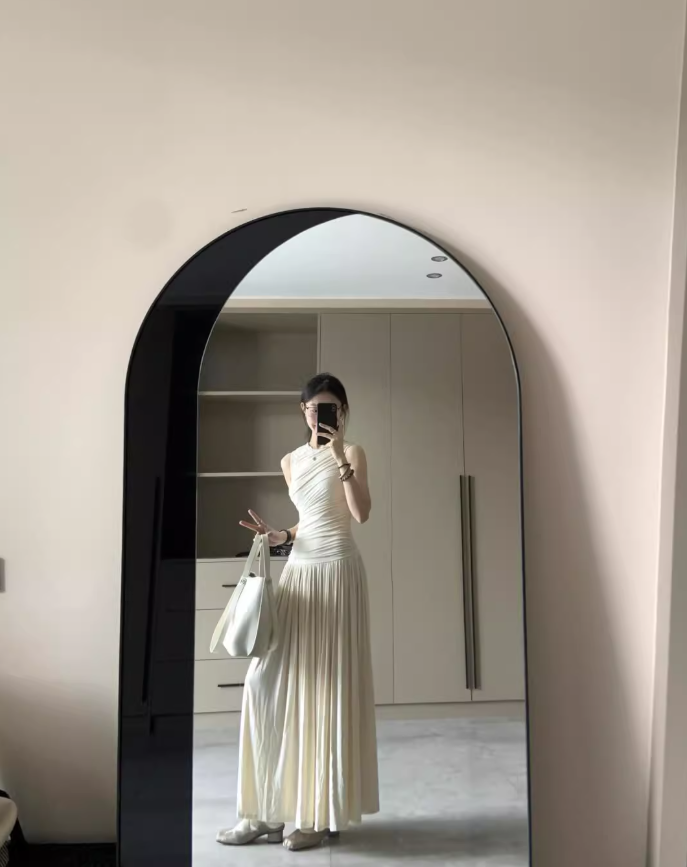Temperament lady high-end pleated waist vest long skirt to wear super beautiful dress R0470