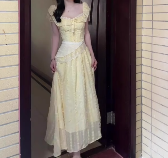 Gentle style yellow one-shoulder dress, beautiful waist temperament long dress R0815
