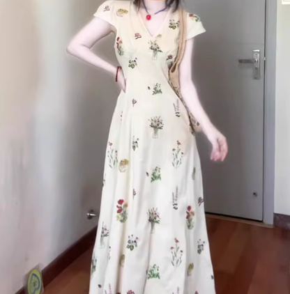 Retro v-neck floral dress 2025 new gentle temperament waist a-line long skirt R0747