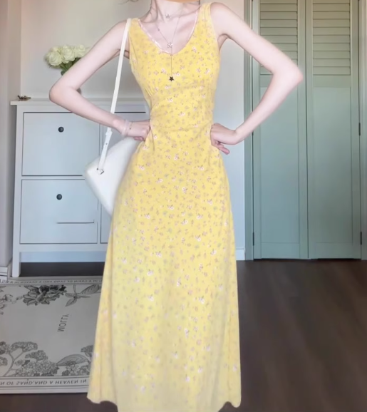 V-neck sleeveless yellow floral dress 2025 new waist long skirt R0804