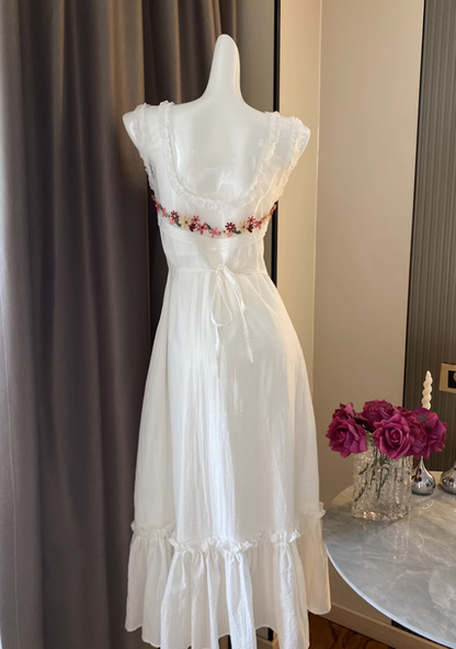 Romantic flower embroidered fishtail dress high-end French temperament long dress R0044