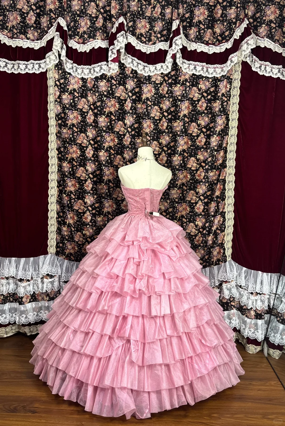 Retro Pink Strapless A-Line Satin Quinceanera Dresses Sweet 16 Birthday Ball Gowns, D1426