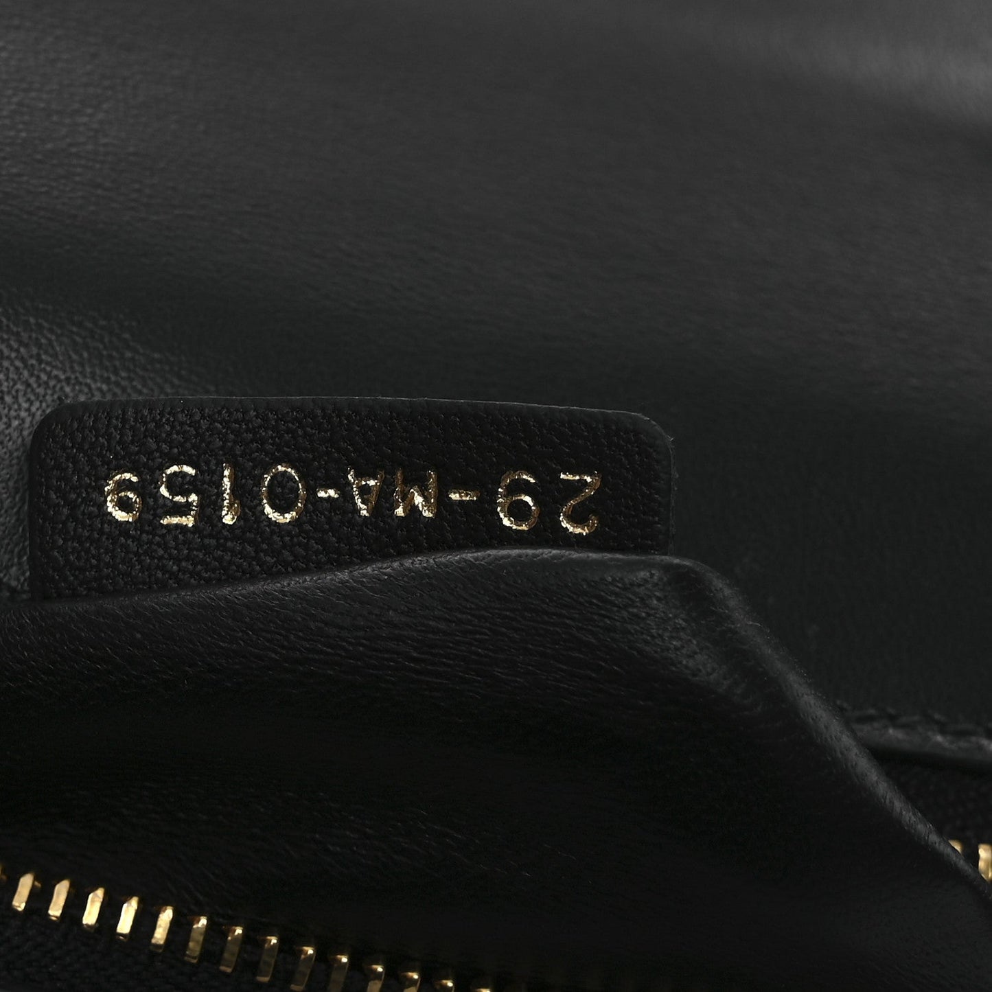 Box Calfskin 30 Montaigne Flap Bag Black