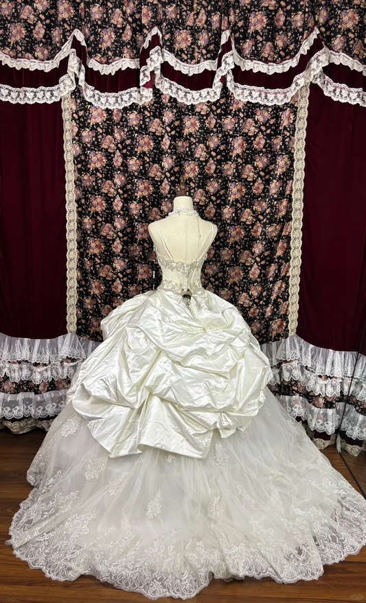 Retro Sweetheart Spaghetti Strap A-Line Satin Quinceanera Dresses Sweet 18 Birthday Ball Gowns, D1423