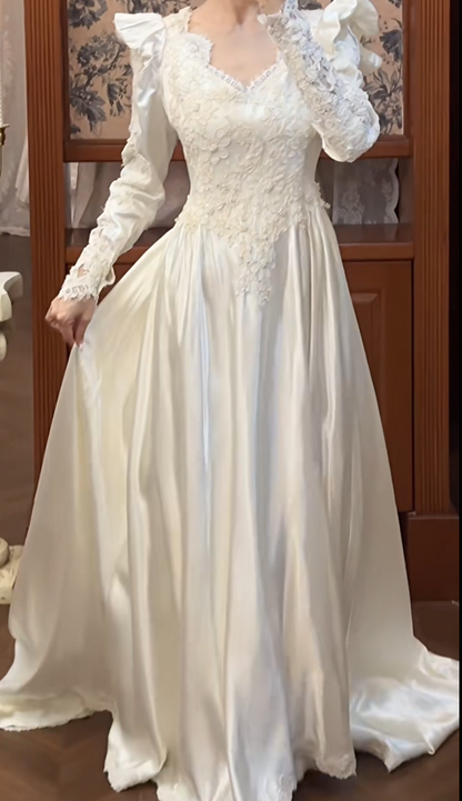 Chic A-Line Long Wedding Dress Satin V-Neck White Bridal Gown Lace Long Sleeves Bridal Dresses