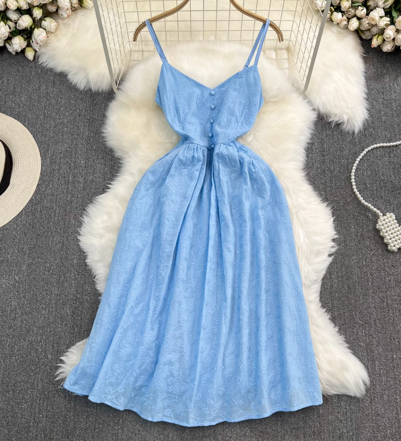 Holiday beach dress gentle retro V-neck waist slimming medium-length A-line embroidered dress R0336