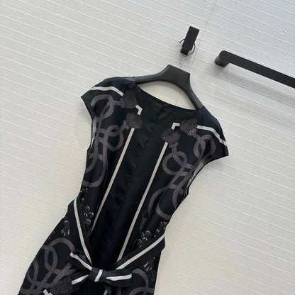 HM 25S Palefroi Remix Sleeveless Dress Graphic Print in Black Silk