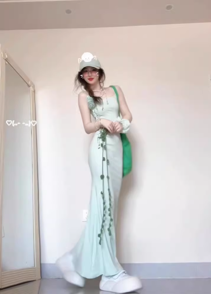 Mint green suspender dress 2025 new style seaside vacation gentle style waist slim hip skirt R0429