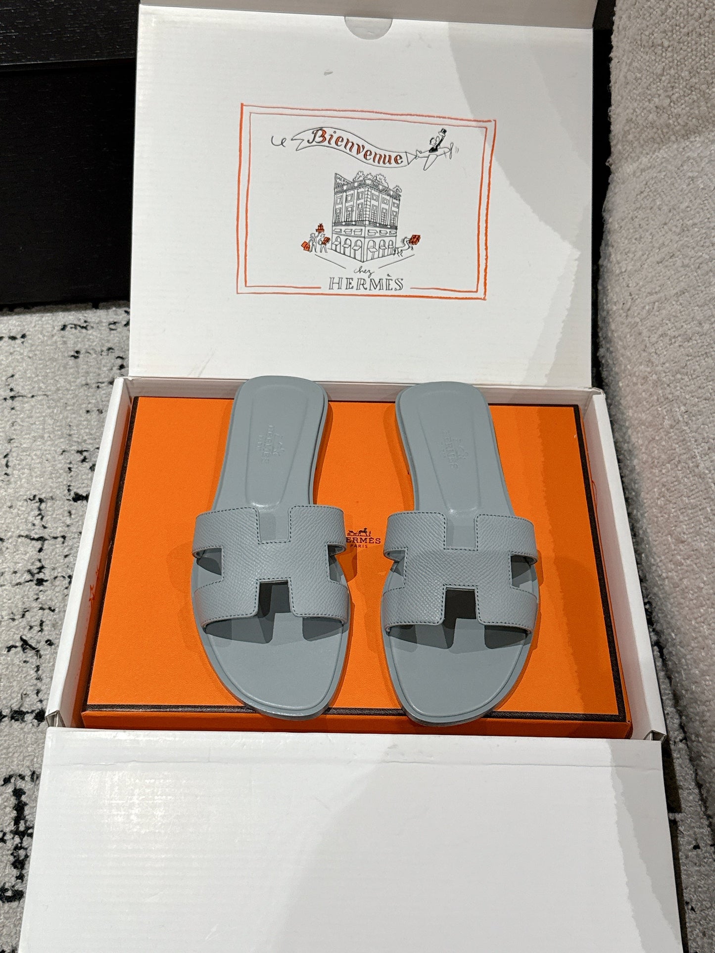 HM 25 Oran Sandal Dark Grey Epsom