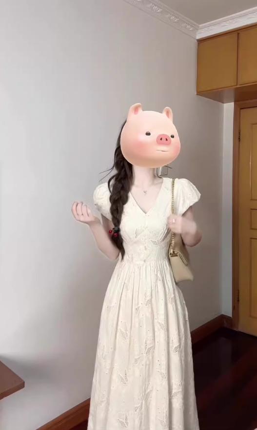 Temperament white v-neck puff sleeve dress female 2025 new beautiful waist slimming a-line long skirt R0456