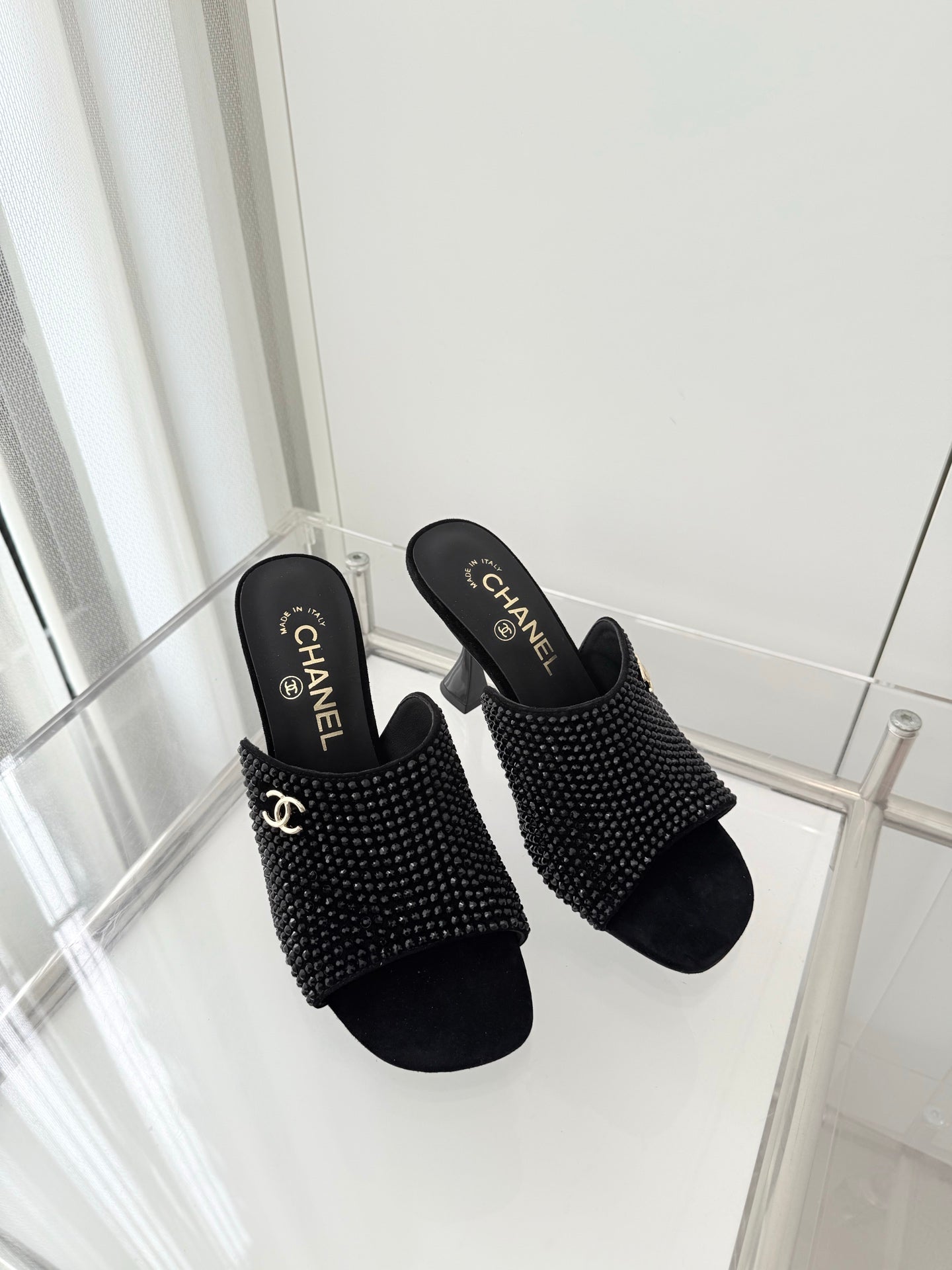 CC 26 Sandal 90 Black Rhinstone Deer Hide 597375