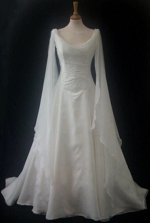 Retro White A-Line Chiffon Vintage Wedding Dress Bridal Dress with Cape Sleeves, D985