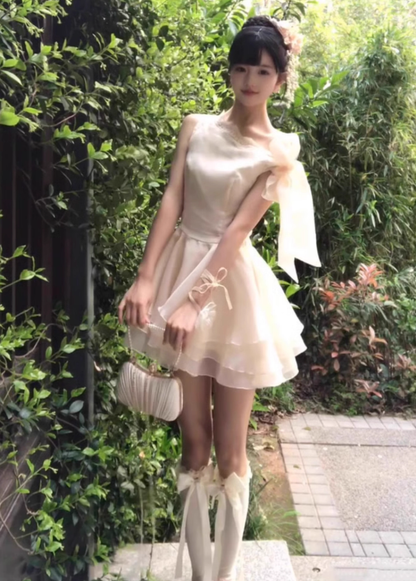 Gentle temperament lace off-shoulder dress beautiful waist small dress tutu skirt R0793