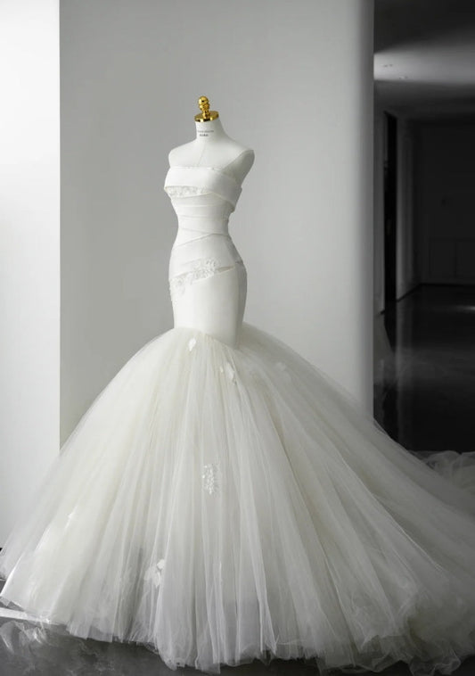Elegant White Wedding Dress Tulle Strapless Mermaid Bridal Gowns Sleeveless Birdal Dress DP05101