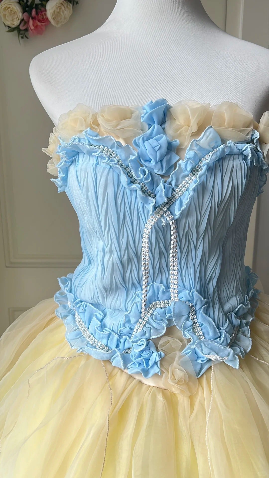 Dreamy Blue And Yellow Color-Blocked Strapless Tulle Ball Gown Evening Dresses Sweet 16Th Dresses