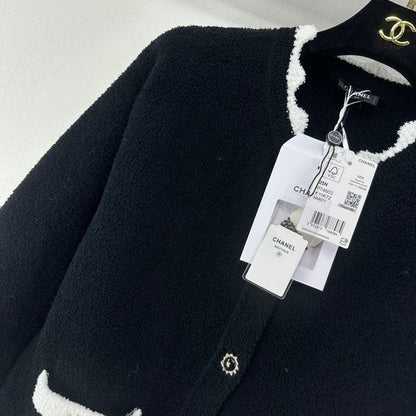 Chanel 2025 Round Neck Lace Cardigan Black White Wool 325690