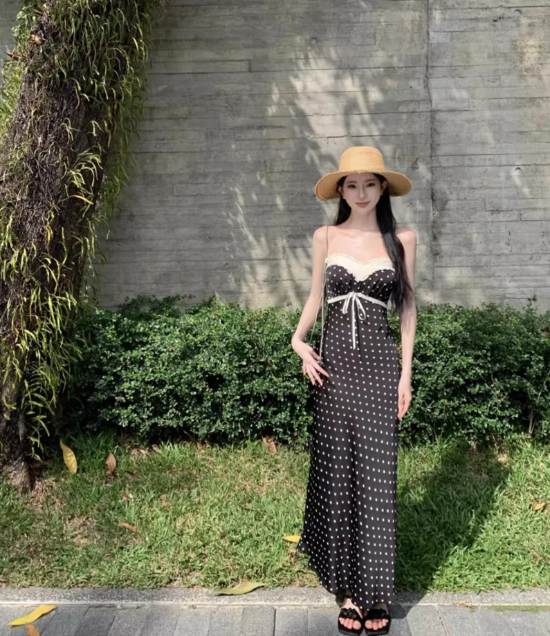 Temperament lace polka dot one-shoulder tube top dress with slim waist and hip-hugging long skirt R0581