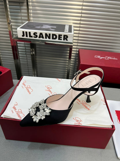 Flower Strass Buckle Slingback Pump 90 Black Satin