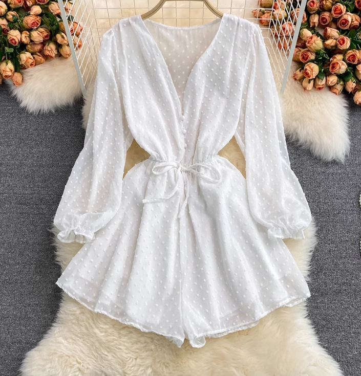 New fashion loose v-neck single-breasted waist strap chiffon puff sleeve jumpsuit wide-leg shorts trend R0350