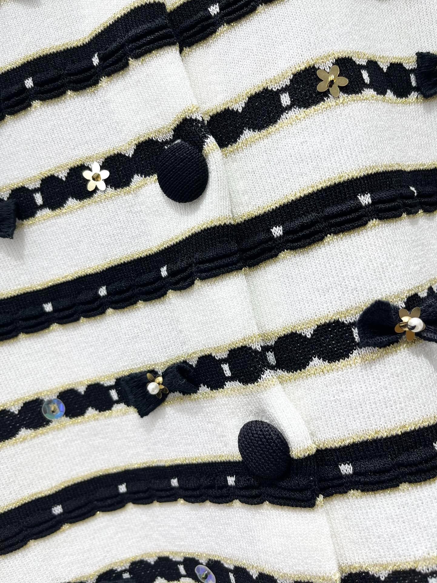 CHANEL 25S SHORT-SLEEVE CARDIGAN STYLE 106