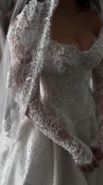 Elegant Bridal Dress Ball Gowns Off The Shoulder White Lace Wedding Dresses Minimalist Bridal Gown