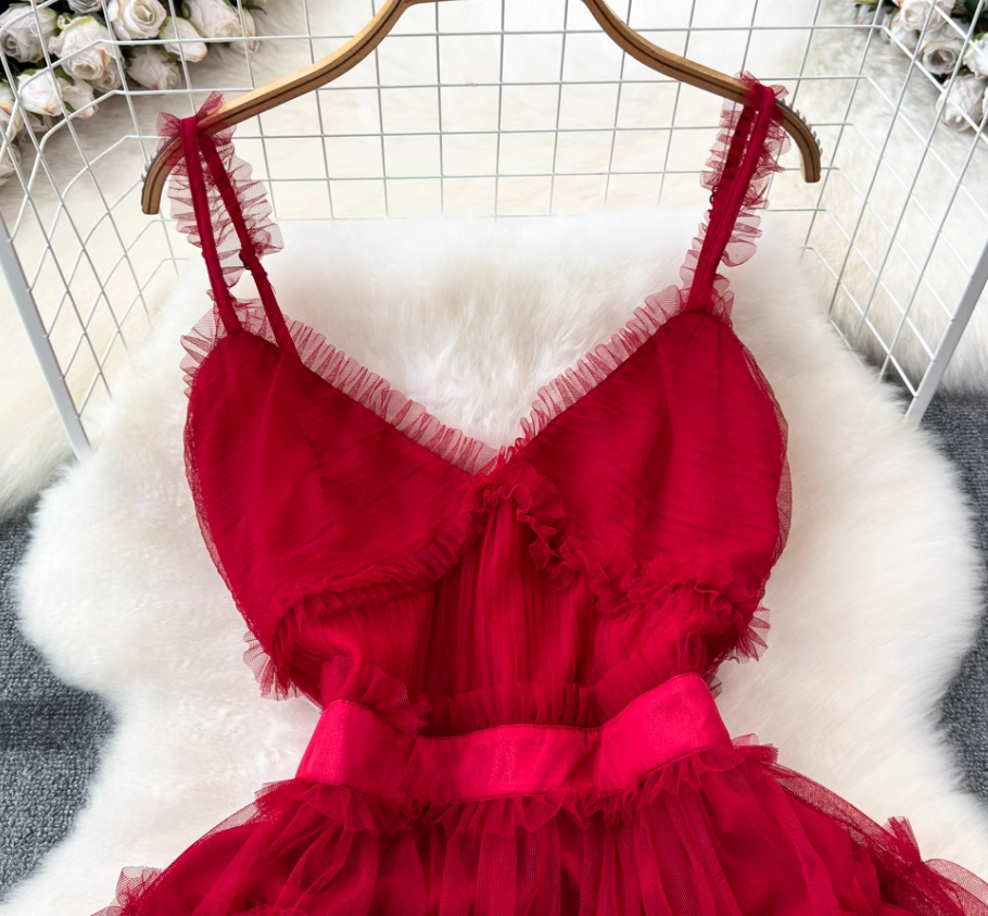 V-neck backless suspender dress waist a-line irregular mesh cake dress holiday long dress R0344