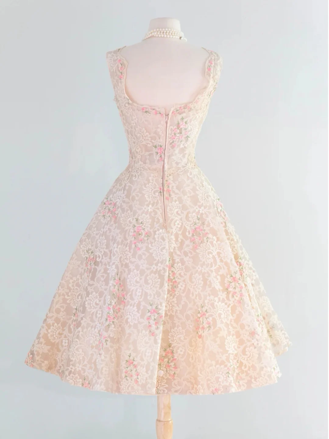 Retro Pink Floral Exquisite Embroidery Design A-Line Short Homecoming Dress Party Dress  D1670