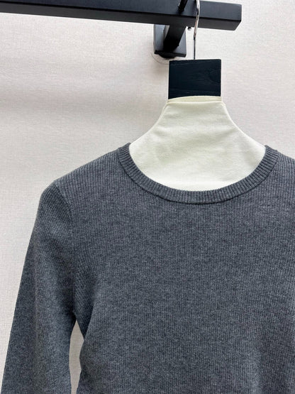 MIUMIU LONG-SLEEVE KNIT TOP STYLE 820