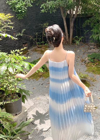 Gradient blue seaside holiday style suspender dress new Sanya tea break beach dress R0183