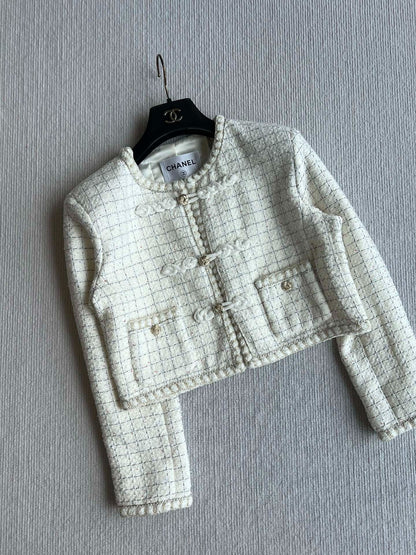 CHANEL WOOL COAT STYLE 9