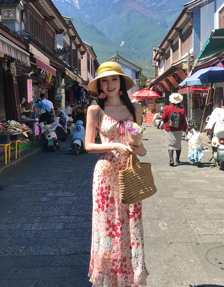 Women's French V-neck floral suspender dress waist and hip long skirt R0611