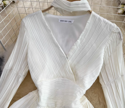French tea break dress temperament super fairy trumpet long sleeve halter neck V neck waist A-line dress R0400