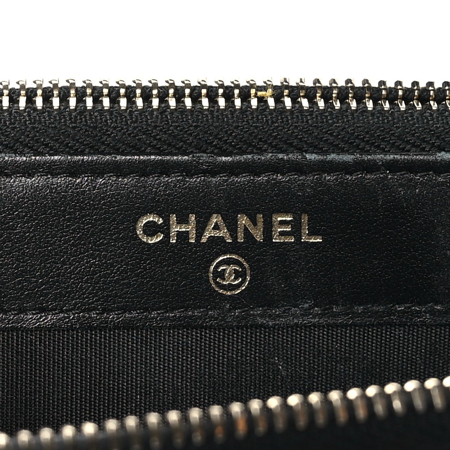 Caviar Quilted Small Boy Clutch With Chain Black