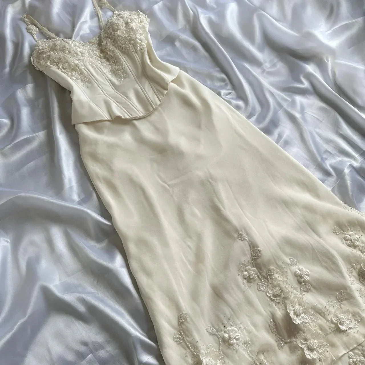 Ivory Luxury Gorgeous Fashion Exquisite Flowers Beading Long Chiffon Elegant Ball Gowns Prom Dress
