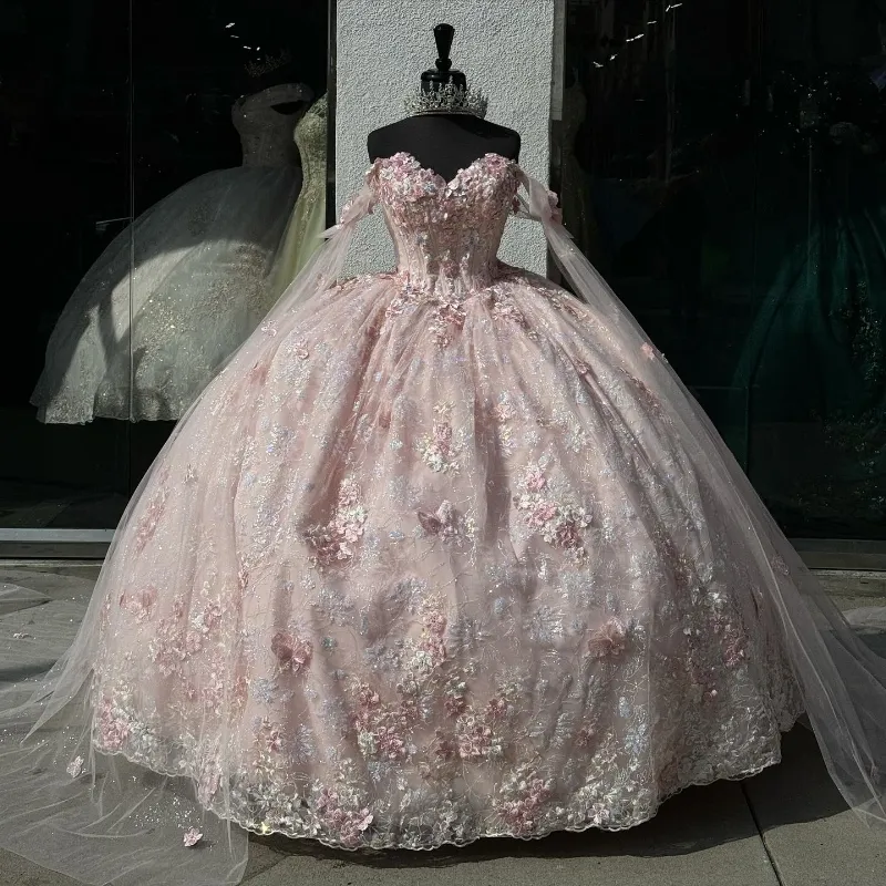 Light Pink Quinceanera Dresses Off-Shoulder Lace Appliques Ball Gowns
