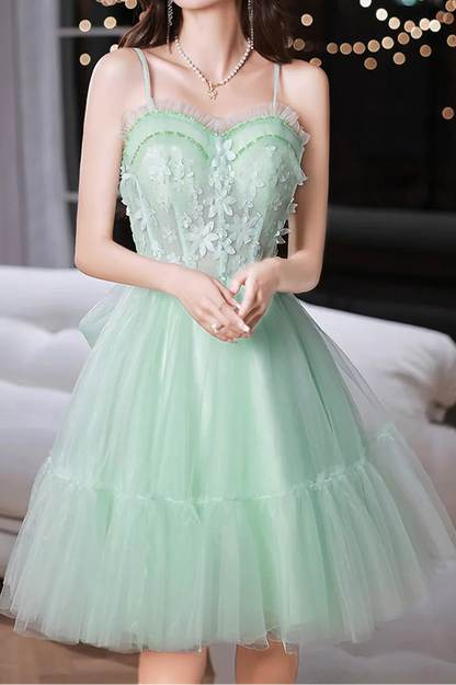 Pretty Homecoming Dress Spaghetti Straps Tulle Lace Bowknot Short Prom Dress Back to School Outfits Party Dress  D6096
