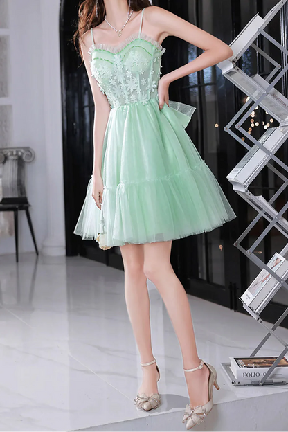 Pretty Homecoming Dress Spaghetti Straps Tulle Lace Bowknot Short Prom Dress Back to School Outfits Party Dress  D6096