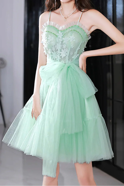 Pretty Homecoming Dress Spaghetti Straps Tulle Lace Bowknot Short Prom Dress Back to School Outfits Party Dress  D6096