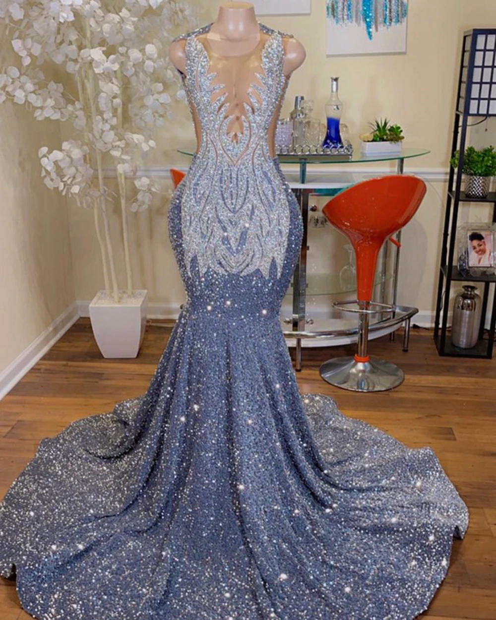 Long Mermaid Prom Dresses Sparkly Diamond Sheer Scoop Neckline Silver Sequined Black Girl Prom Gown