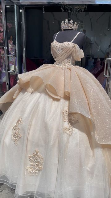 Luxury Quinceanera Dress Applique Corset Ball Gowns Prom Sweet 16 Dresses