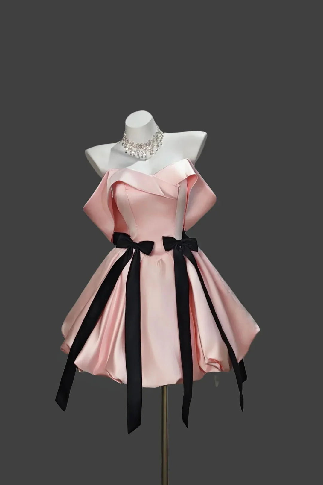 Pretty Homecoming Dress Off-the-Shoulder Bowknot Pleated Short Prom Dress Back to School Outfits Party Dress  D6047