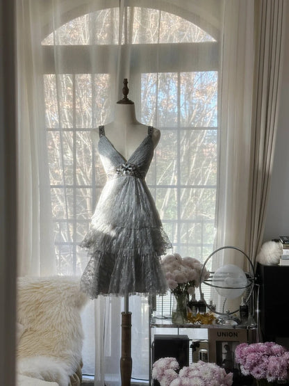 Chic Gray Beading Appliques A-line V-neck Tiered Party Dresses Homecoming Dresses, D1332