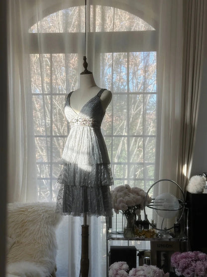 Chic Gray Beading Appliques A-line V-neck Tiered Party Dresses Homecoming Dresses, D1332
