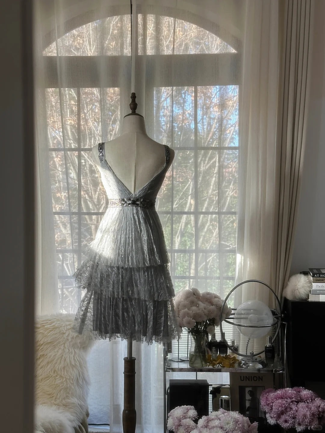 Chic Gray Beading Appliques A-line V-neck Tiered Party Dresses Homecoming Dresses, D1332