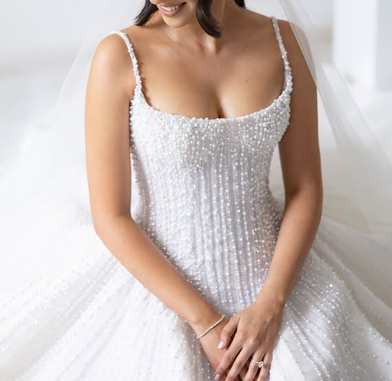 Pretty Wedding Dress Ball Gowns Spaghetti Straps Sequin White Wedding Dresses Bridal Gown