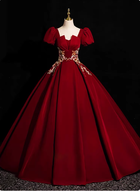 Princess Light Champagne Short-Sleeve Floral Embroidered Ball Gown Evening Dresses