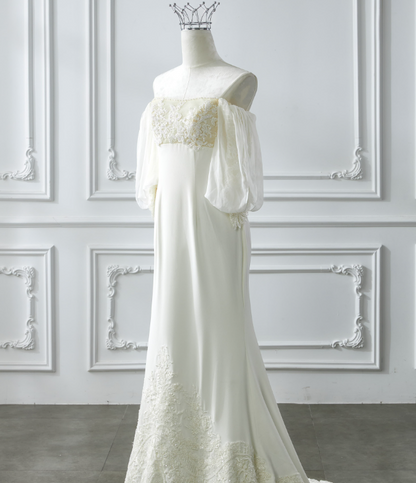 Romantic Wedding Gowns Bridal Dress A Line Square Neck Satin Wedding Dress Ivory Wedding Dresses Modest Wedding Gown